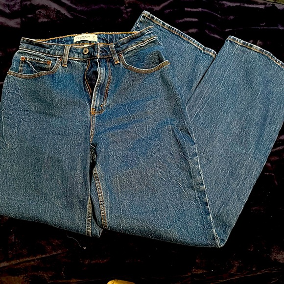 Curve Love High Rise 90s Relaxed Jean - Picture 5 of 5